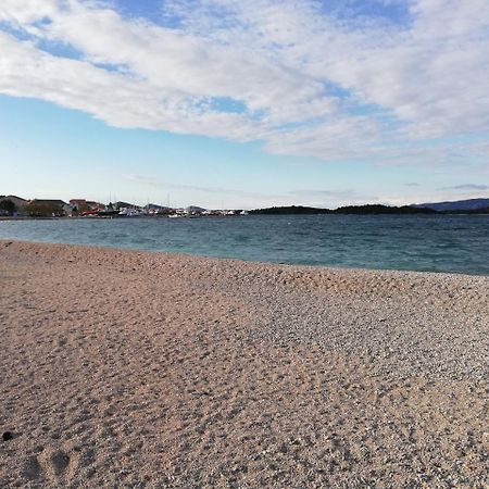 Vila Ena Муртер Екстериор снимка